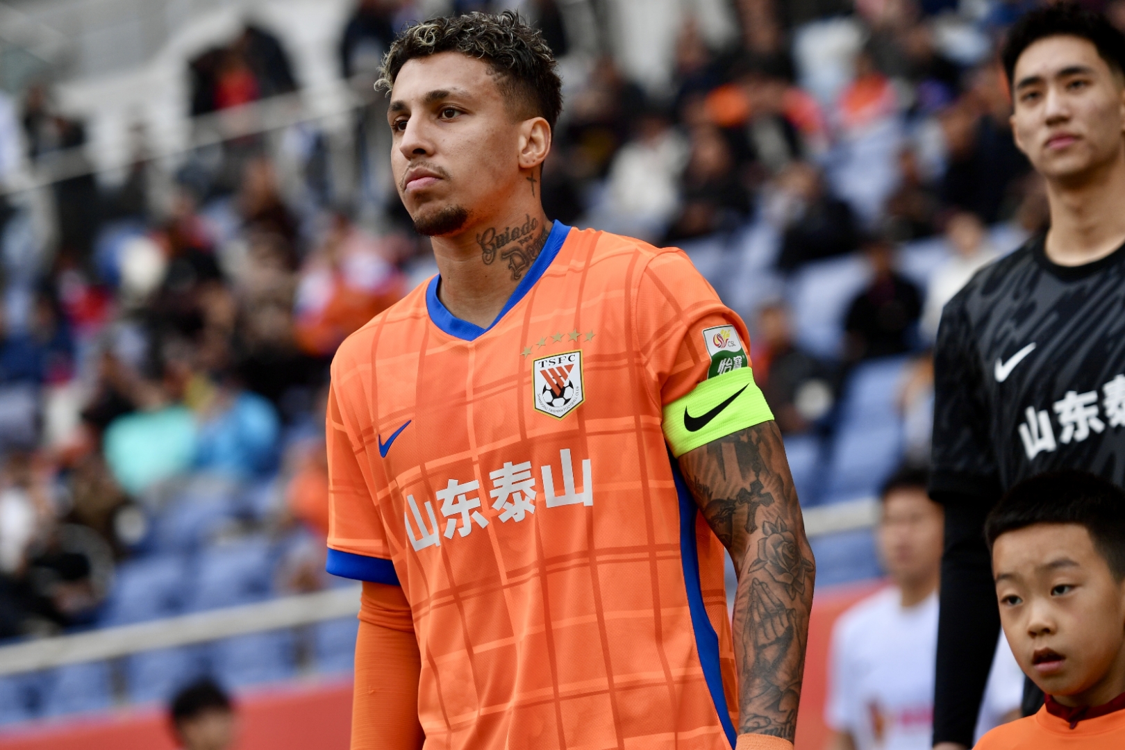 雷竞技官网进入 -转折点山东泰山临场应变；法国杯冲刺阶段攻防权衡；管理层满意；更衣室氛围转暖的简单介绍