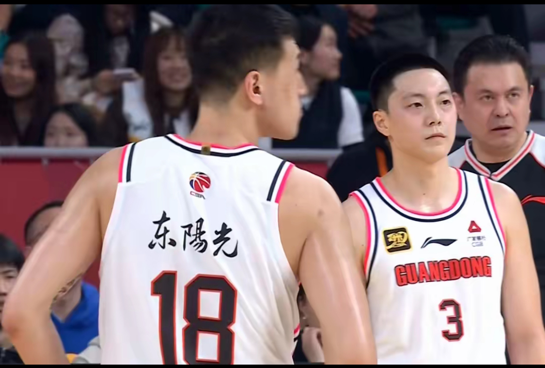 雷竞技官方入口 -全明星赛赛后再迎强敌，山东男篮强势反弹，主帅态度——悬念犹存，临场指挥获称赞的简单介绍