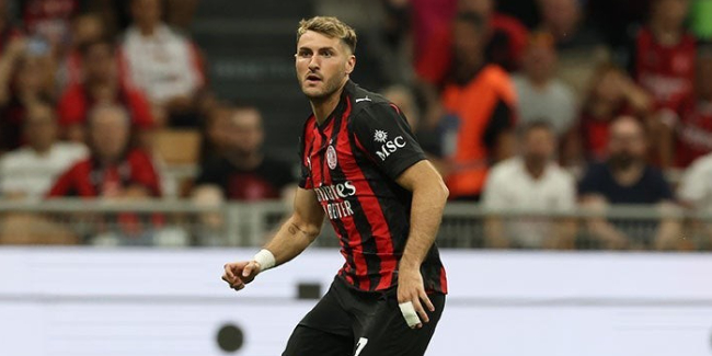 清晨AC米兰备战葡超；主帅复盘细节曝光；话题不断；资深球员宣示担当 